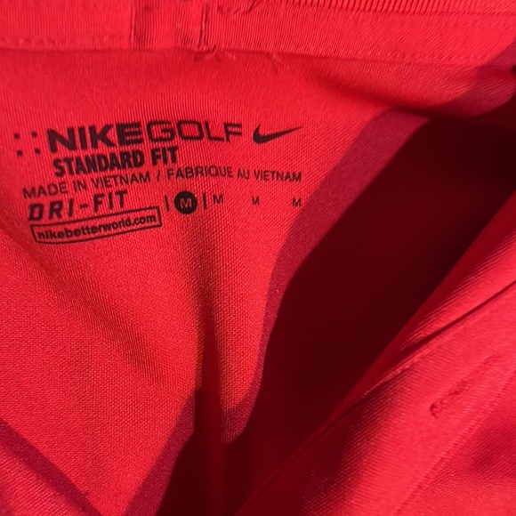 Nike Golf Red Polo Medium NWOT - Picture 2 of 2